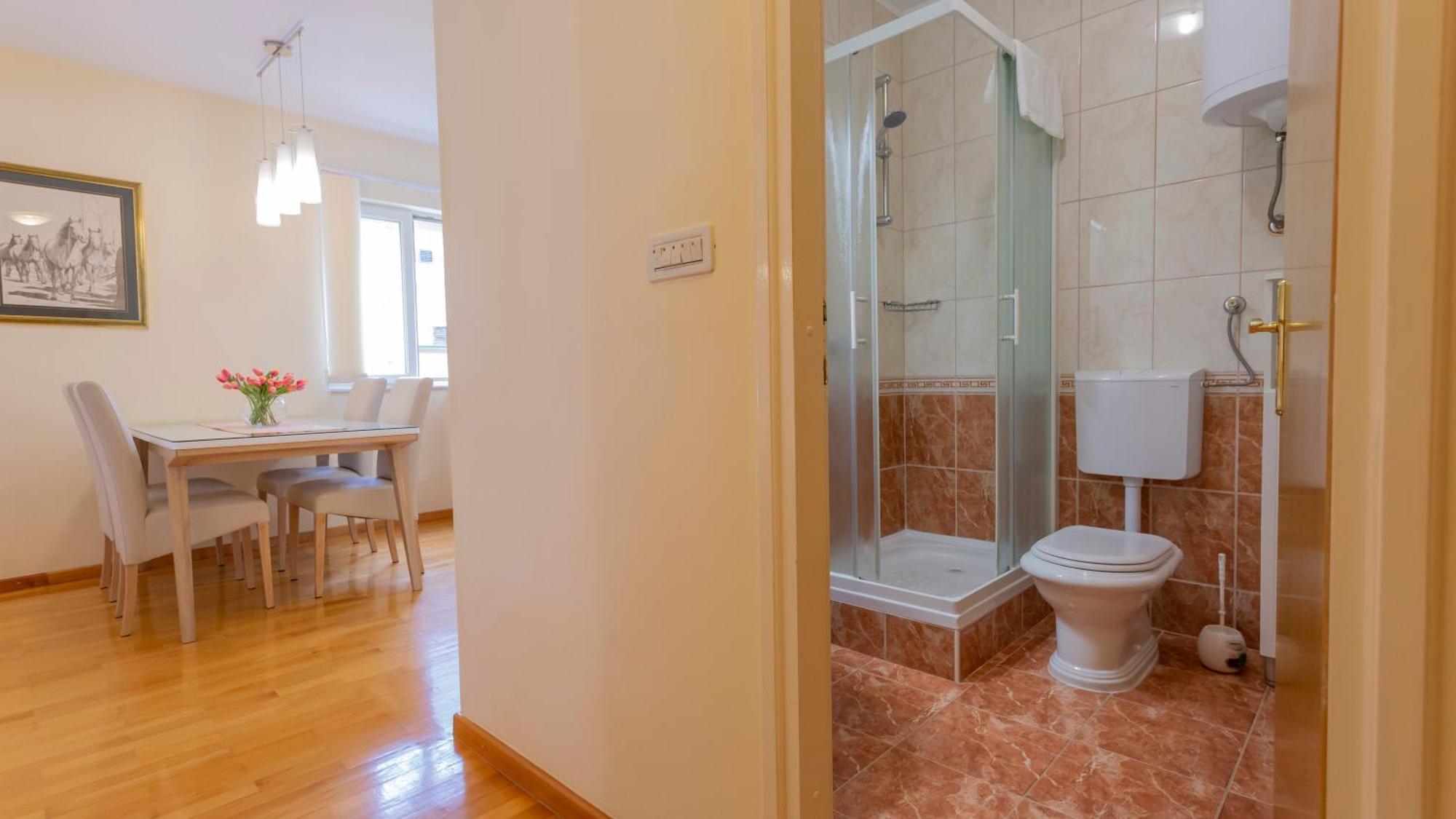 Baska Voda Apartments - Steps From The Beach, Free Parking, Central Location Bagian luar foto