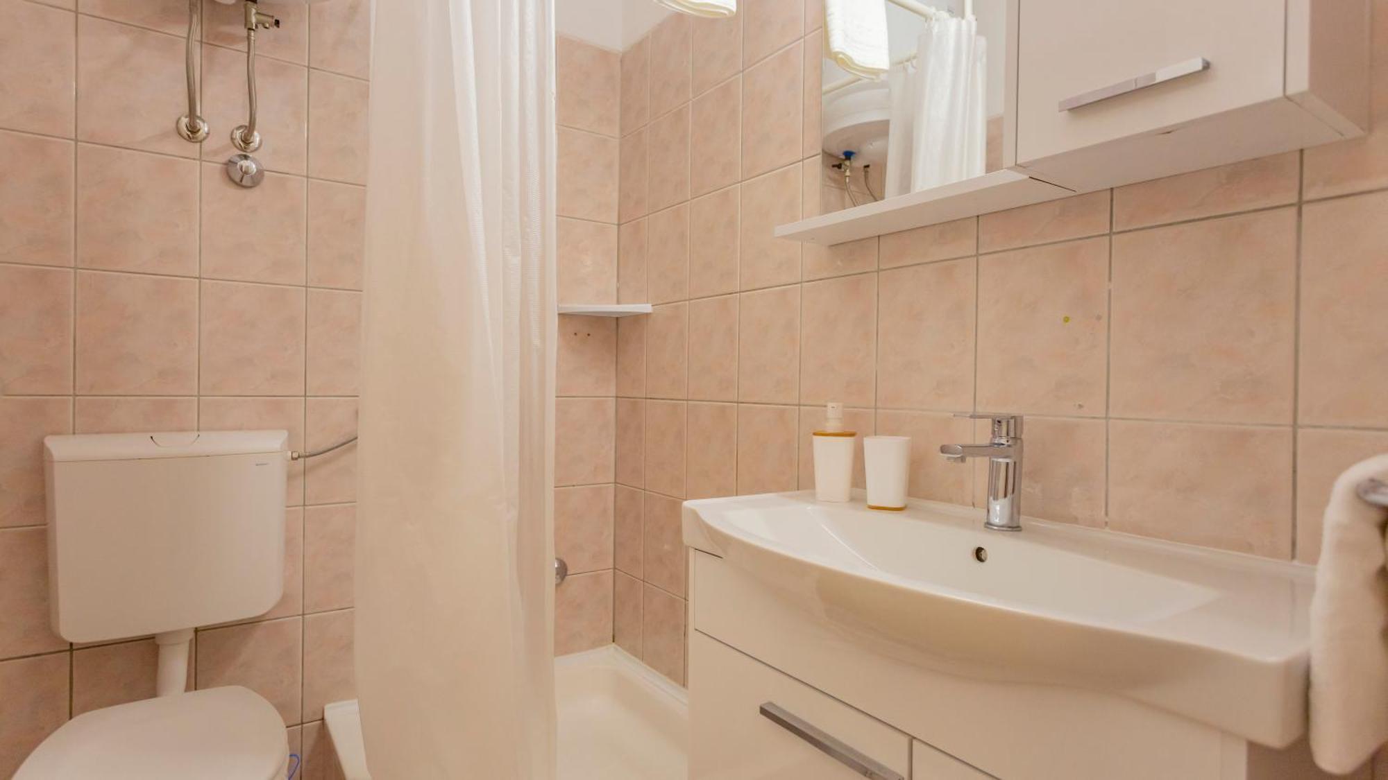 Baska Voda Apartments - Steps From The Beach, Free Parking, Central Location Bagian luar foto