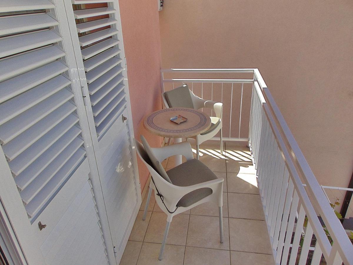 Baska Voda Apartments - Steps From The Beach, Free Parking, Central Location Bagian luar foto